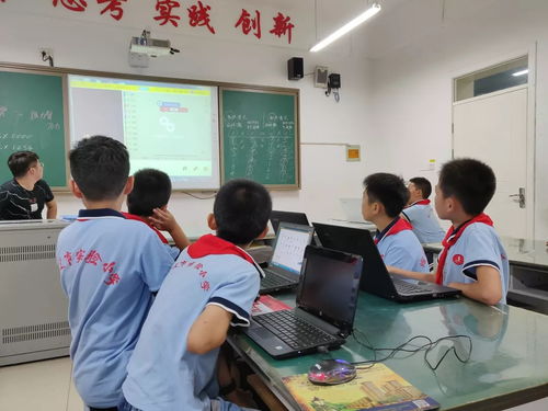信息工程学院e修哥志愿服务活动 水陆信息咨询中介服务焕新启航